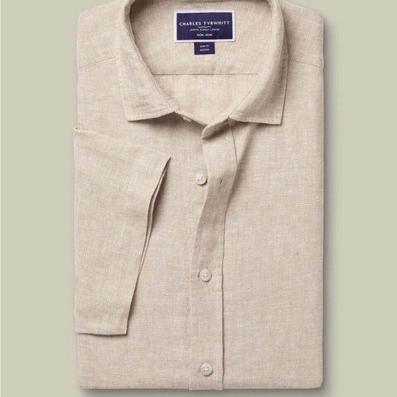 Charles Tyrwhitt Men's Beige Short Sleeve Shirt - Picture 2 of 5